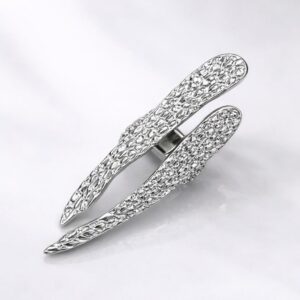 Накладки на пуговицы. Тренд украшений 2025 года