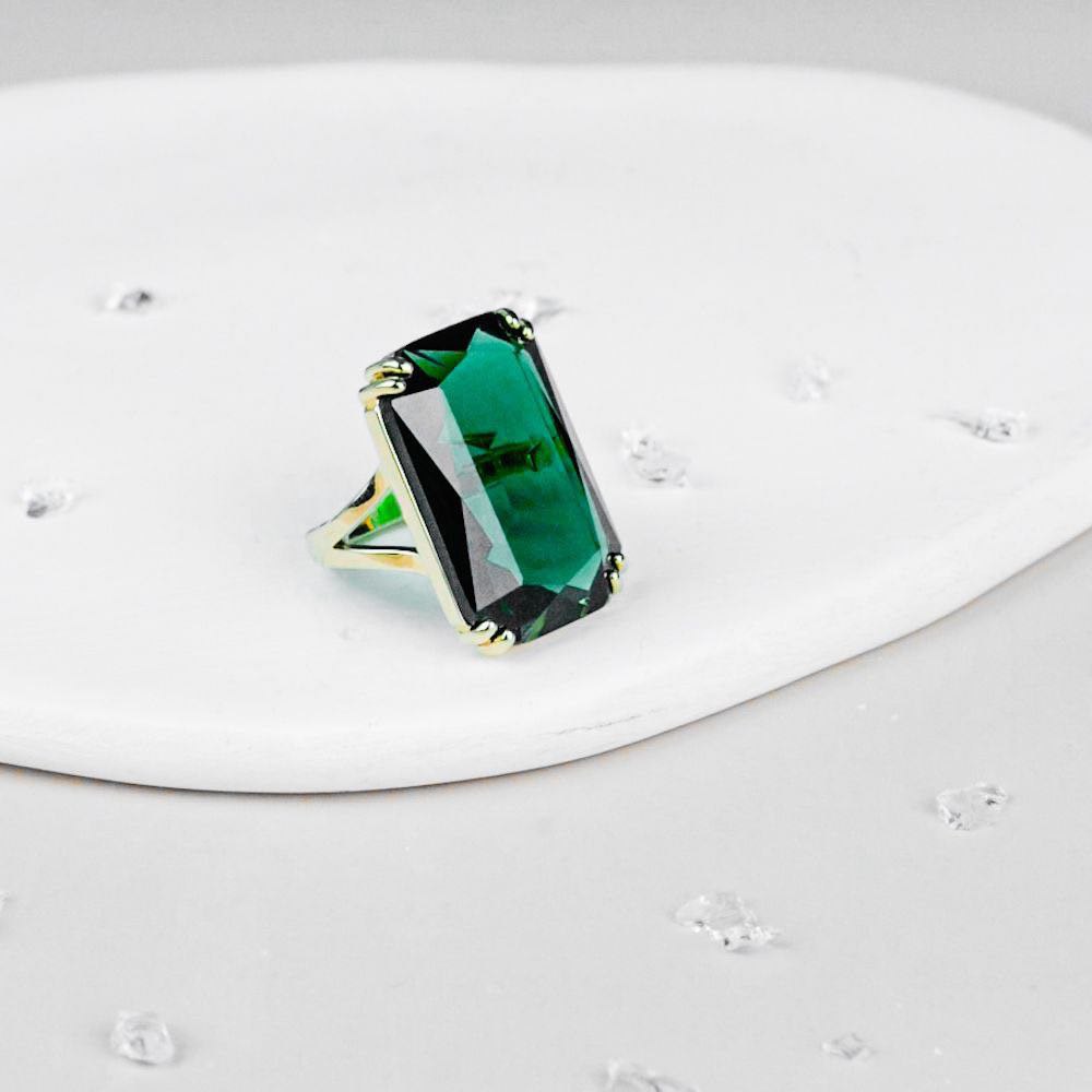 photo_5776085200822537744_y